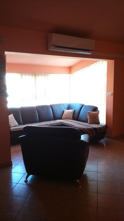 Swiss Holiday Apartment สปลิท ภายนอก รูปภาพ